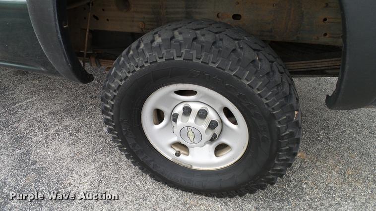 image for item DA6204 2006 Chevrolet Silverado 2500HD pickup truck