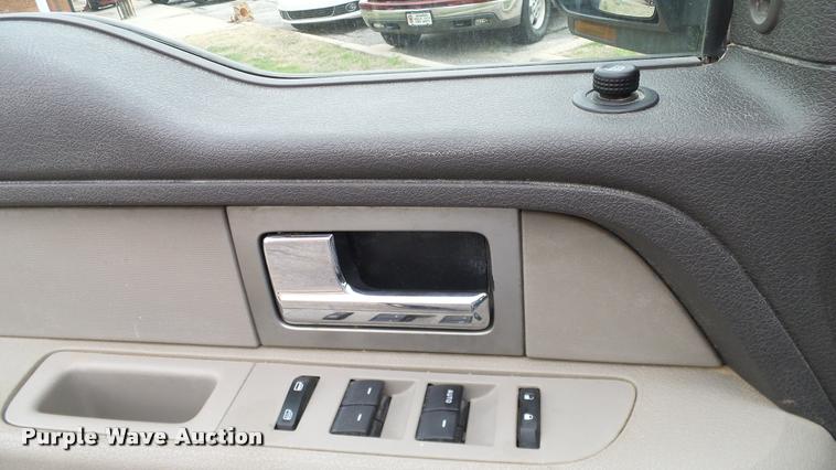image for item DA6205 2010 Ford F150 XL SuperCab pickup truck