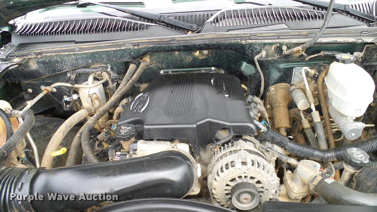 image for item DA6208 2004 Chevrolet Silverado 2500HD pickup truck