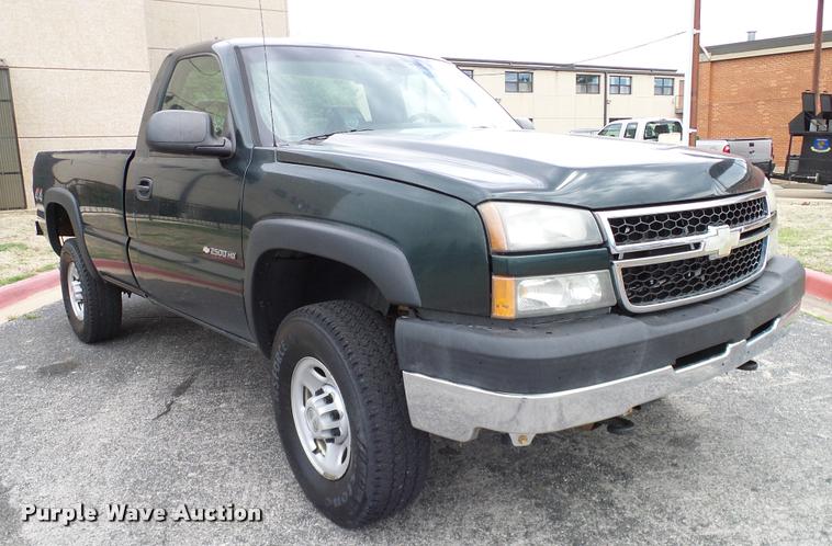 image for item DA6209 2006 Chevrolet Silverado 2500HD pickup truck