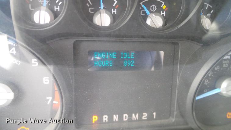 image for item DA6210 2011 Ford F250 Super Duty XL pickup truck