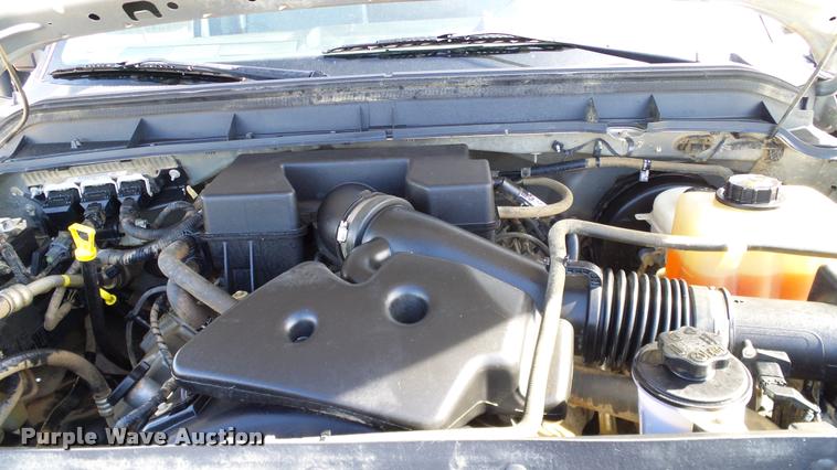 image for item DA6210 2011 Ford F250 Super Duty XL pickup truck