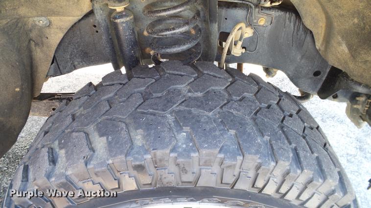 image for item DA6210 2011 Ford F250 Super Duty XL pickup truck