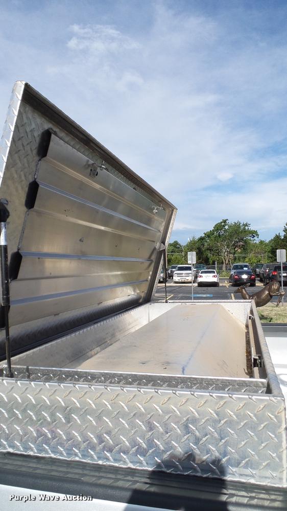 image for item DA6212 2015 Ford F250 Super Duty XLT Crew Cab pickup truck