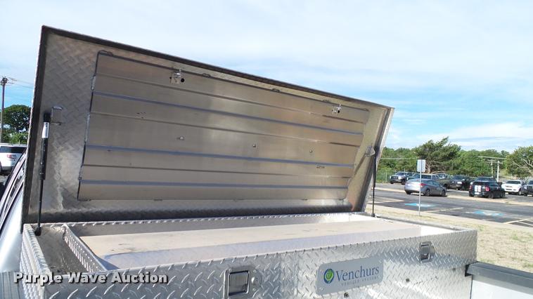 image for item DA6212 2015 Ford F250 Super Duty XLT Crew Cab pickup truck