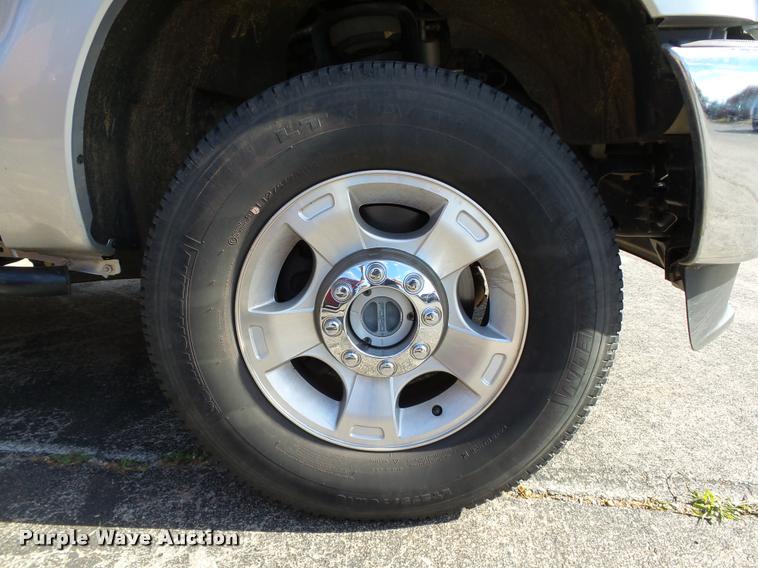 image for item DA6212 2015 Ford F250 Super Duty XLT Crew Cab pickup truck