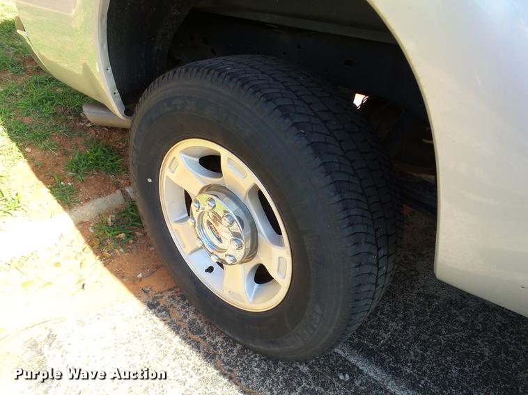 image for item DA6212 2015 Ford F250 Super Duty XLT Crew Cab pickup truck