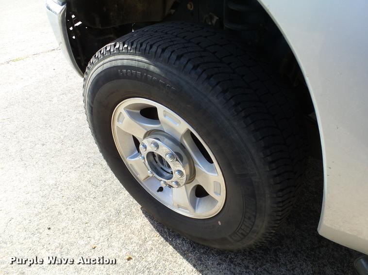 image for item DA6212 2015 Ford F250 Super Duty XLT Crew Cab pickup truck