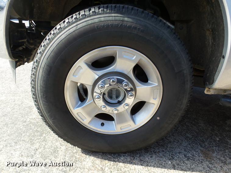 image for item DA6212 2015 Ford F250 Super Duty XLT Crew Cab pickup truck