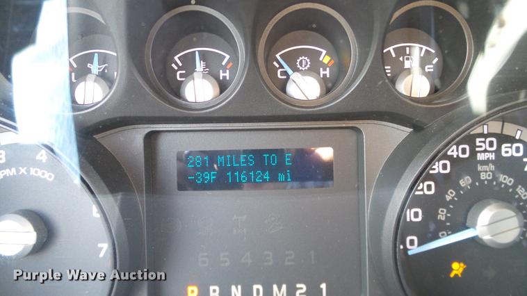 image for item DA6213 2011 Ford F250 Super Duty XL pickup truck