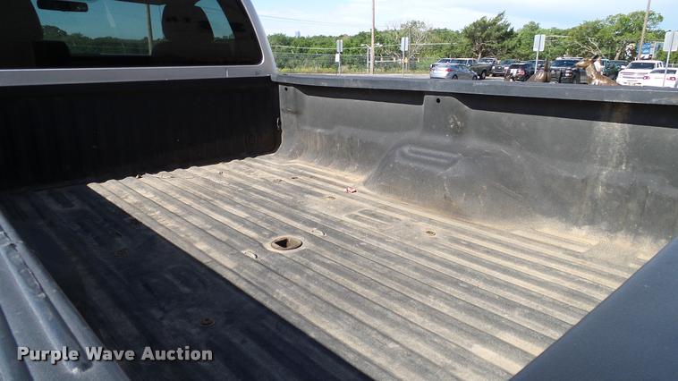 image for item DA6213 2011 Ford F250 Super Duty XL pickup truck