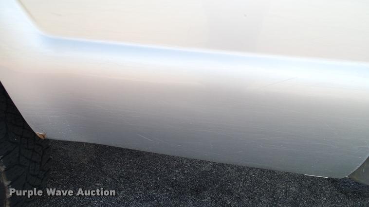 image for item DA6213 2011 Ford F250 Super Duty XL pickup truck