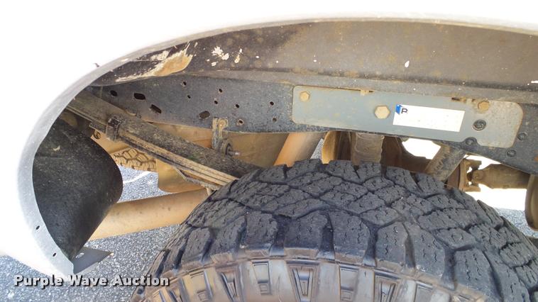 image for item DA6213 2011 Ford F250 Super Duty XL pickup truck