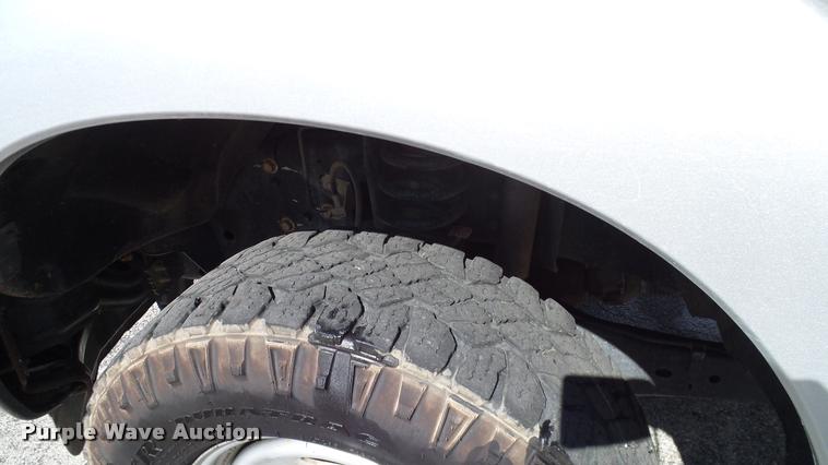 image for item DA6213 2011 Ford F250 Super Duty XL pickup truck