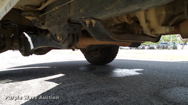 image for item DA6213 2011 Ford F250 Super Duty XL pickup truck