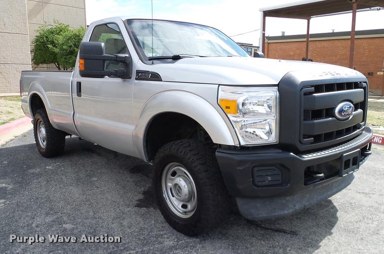 image for item DA6214 2011 Ford F250 Super Duty pickup truck