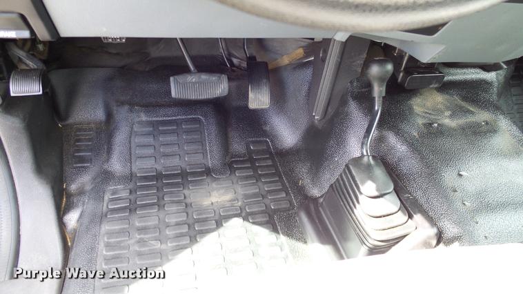 image for item DA6214 2011 Ford F250 Super Duty pickup truck