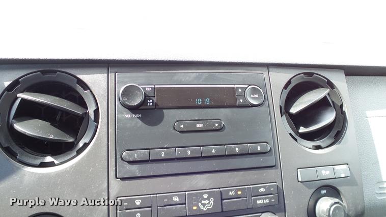 image for item DA6214 2011 Ford F250 Super Duty pickup truck