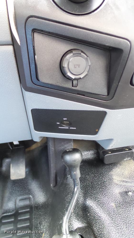 image for item DA6214 2011 Ford F250 Super Duty pickup truck