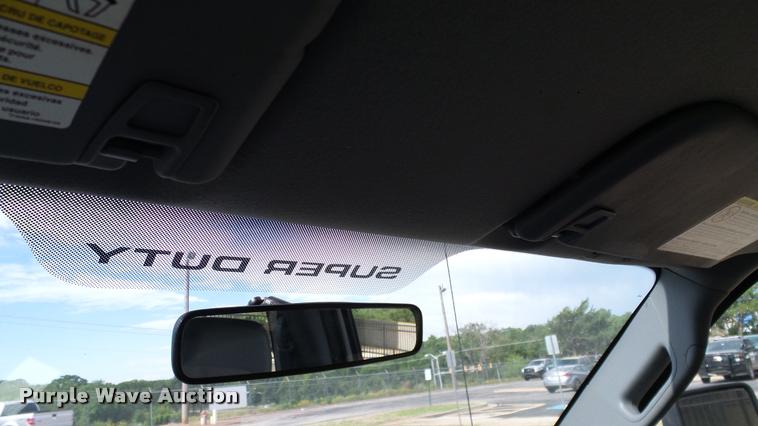 image for item DA6214 2011 Ford F250 Super Duty pickup truck