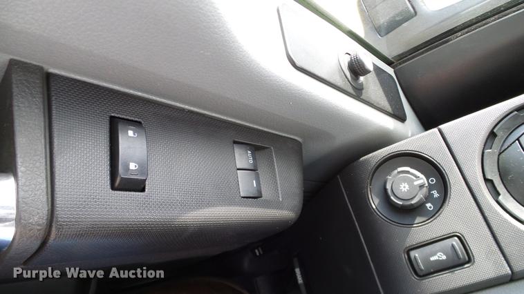 image for item DA6214 2011 Ford F250 Super Duty pickup truck
