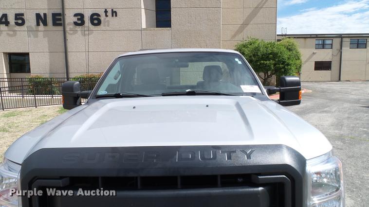 image for item DA6214 2011 Ford F250 Super Duty pickup truck