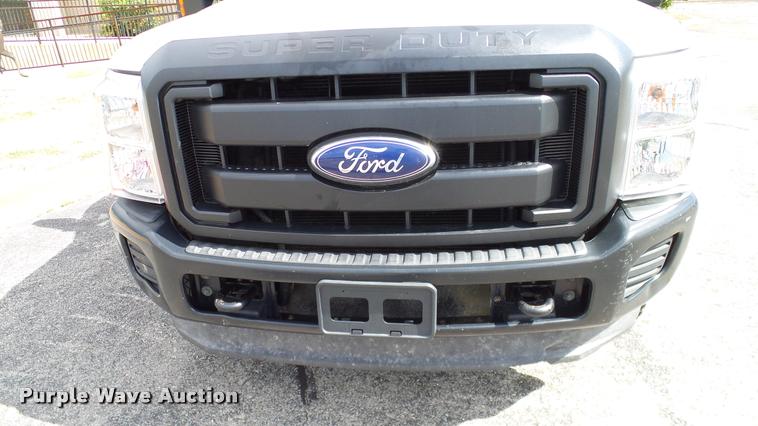 image for item DA6214 2011 Ford F250 Super Duty pickup truck