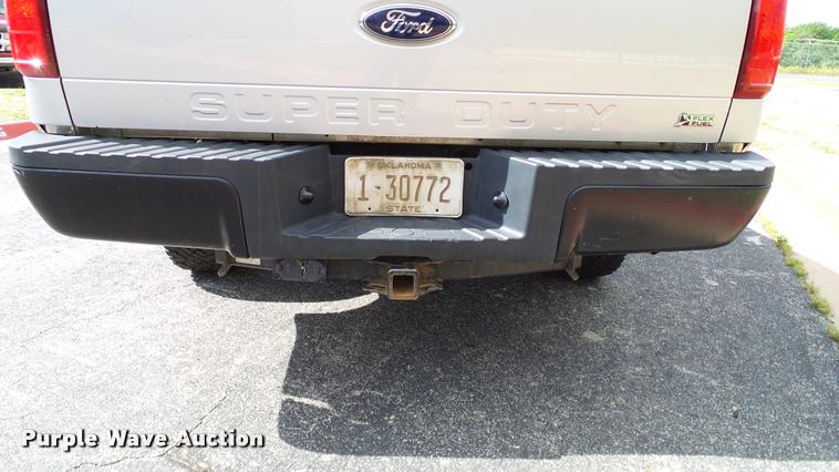 image for item DA6214 2011 Ford F250 Super Duty pickup truck