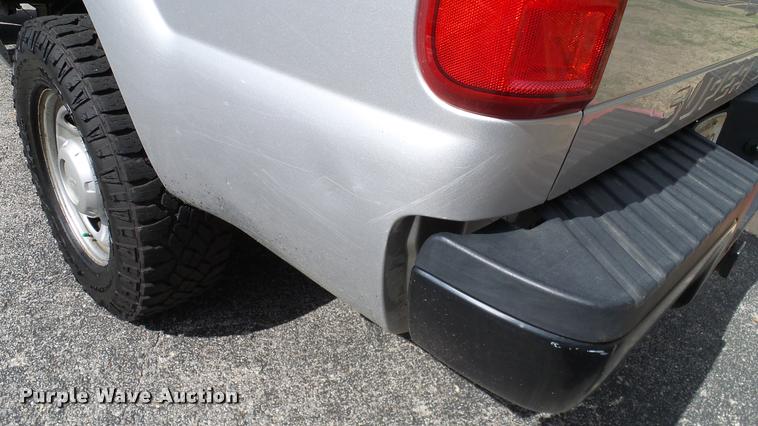 image for item DA6214 2011 Ford F250 Super Duty pickup truck