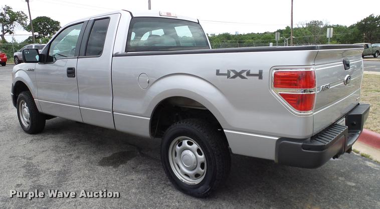 image for item DA6215 2011 Ford F150 XL SuperCab pickup truck