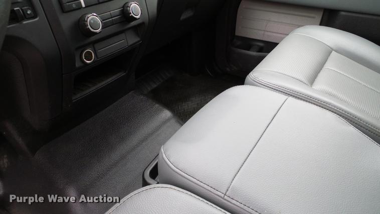 image for item DA6215 2011 Ford F150 XL SuperCab pickup truck