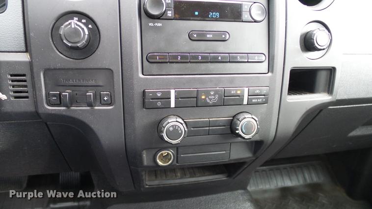 image for item DA6215 2011 Ford F150 XL SuperCab pickup truck