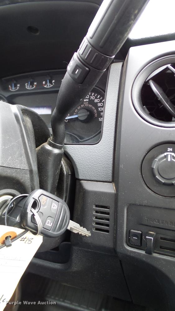 image for item DA6215 2011 Ford F150 XL SuperCab pickup truck