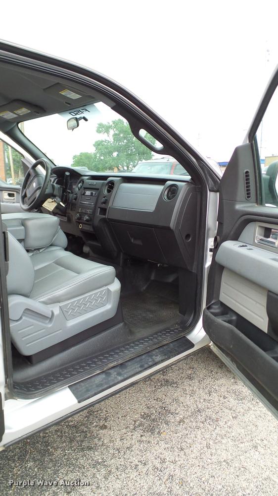 image for item DA6215 2011 Ford F150 XL SuperCab pickup truck