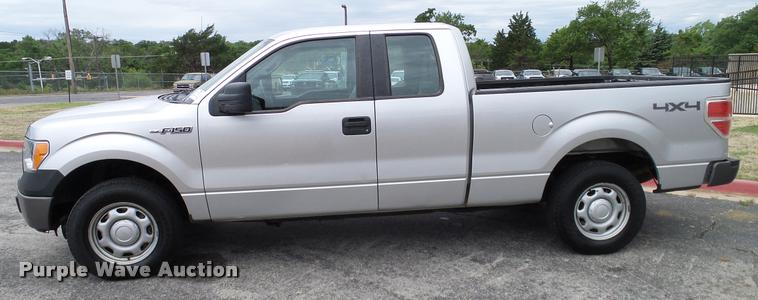image for item DA6217 2012 Ford F150 XL SuperCab pickup truck
