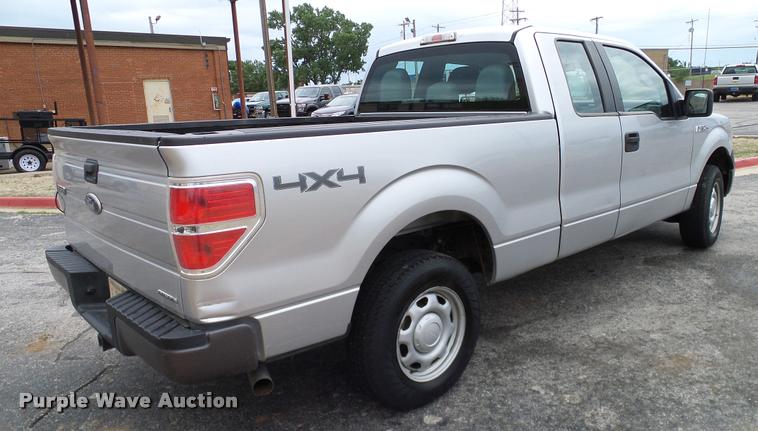 image for item DA6217 2012 Ford F150 XL SuperCab pickup truck