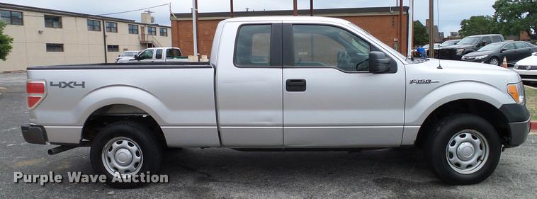 image for item DA6217 2012 Ford F150 XL SuperCab pickup truck