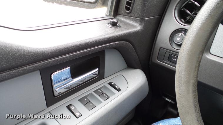 image for item DA6217 2012 Ford F150 XL SuperCab pickup truck