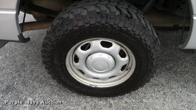 image for item DA6219 2012 Ford F150 XL SuperCab pickup truck