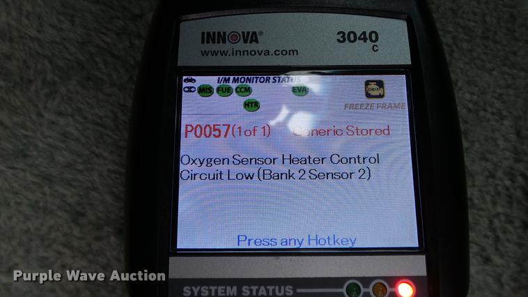 image for item DA6220 2003 Toyota Tundra Access Cab pickup truck