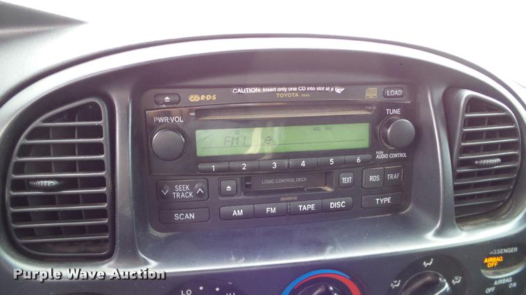 image for item DA6220 2003 Toyota Tundra Access Cab pickup truck