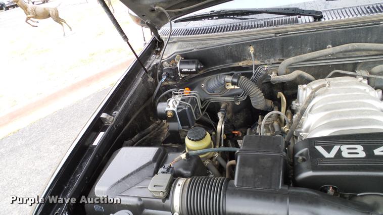 image for item DA6220 2003 Toyota Tundra Access Cab pickup truck