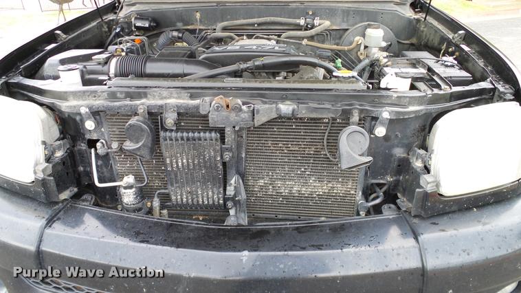 image for item DA6220 2003 Toyota Tundra Access Cab pickup truck