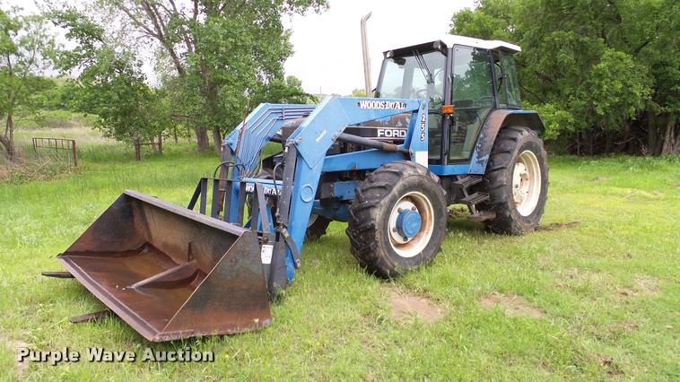 image for item DJ9968 1994 Ford 8240 tractor