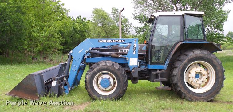 image for item DJ9968 1994 Ford 8240 tractor