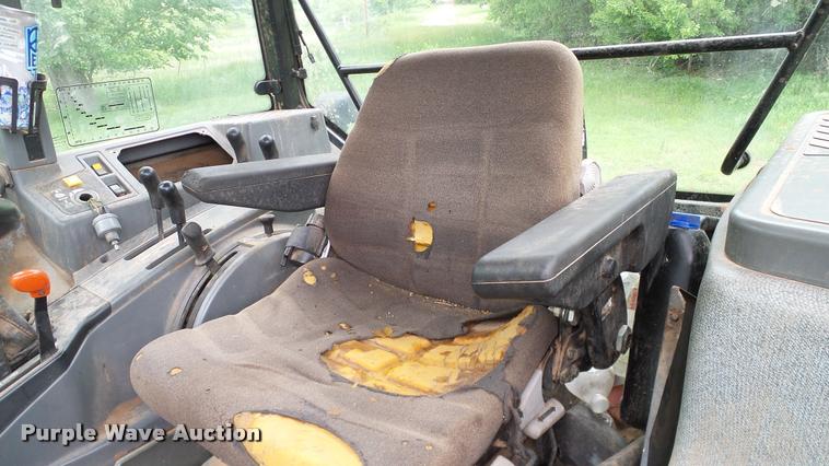 image for item DJ9968 1994 Ford 8240 tractor