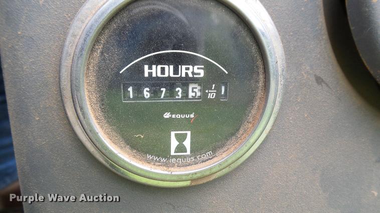 image for item DJ9968 1994 Ford 8240 tractor