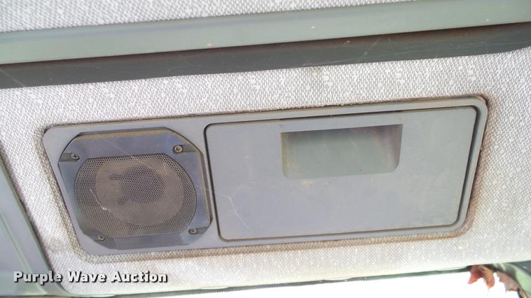 image for item DJ9968 1994 Ford 8240 tractor