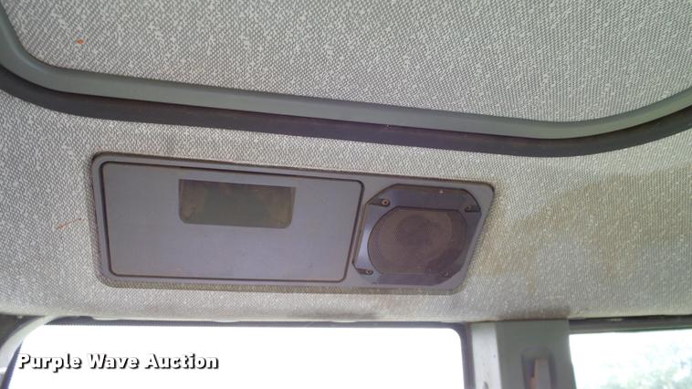 image for item DJ9968 1994 Ford 8240 tractor