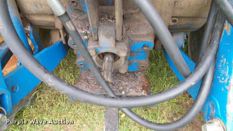image for item DJ9968 1994 Ford 8240 tractor